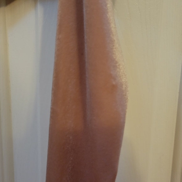 House of CB Holly Blush Velvet Long Sleeved Corset - Picture 11 of 16